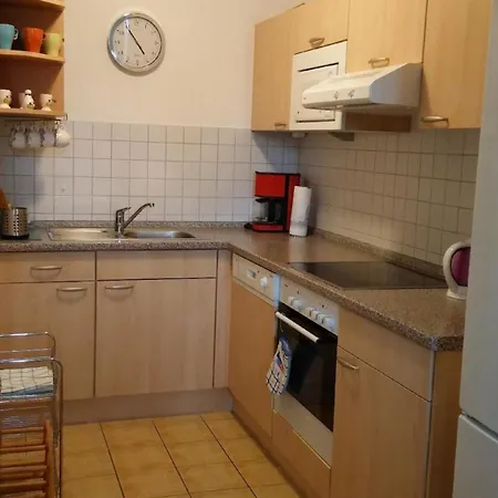 Apartment Mit Balkon Fuer Drei Personen